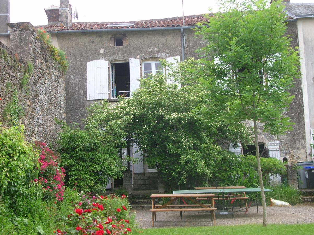 B&B "Les Remparts" Vouvant Pokój zdjęcie